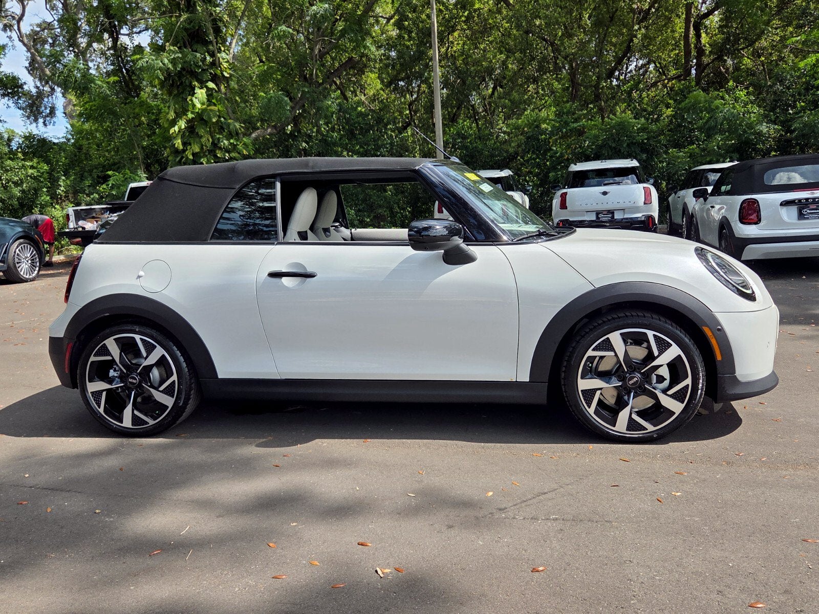 2026 MINI CONVERTIBLE ICONIC