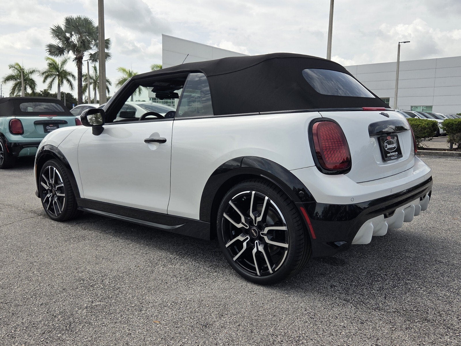 2026 MINI CONVERTIBLE ICONIC