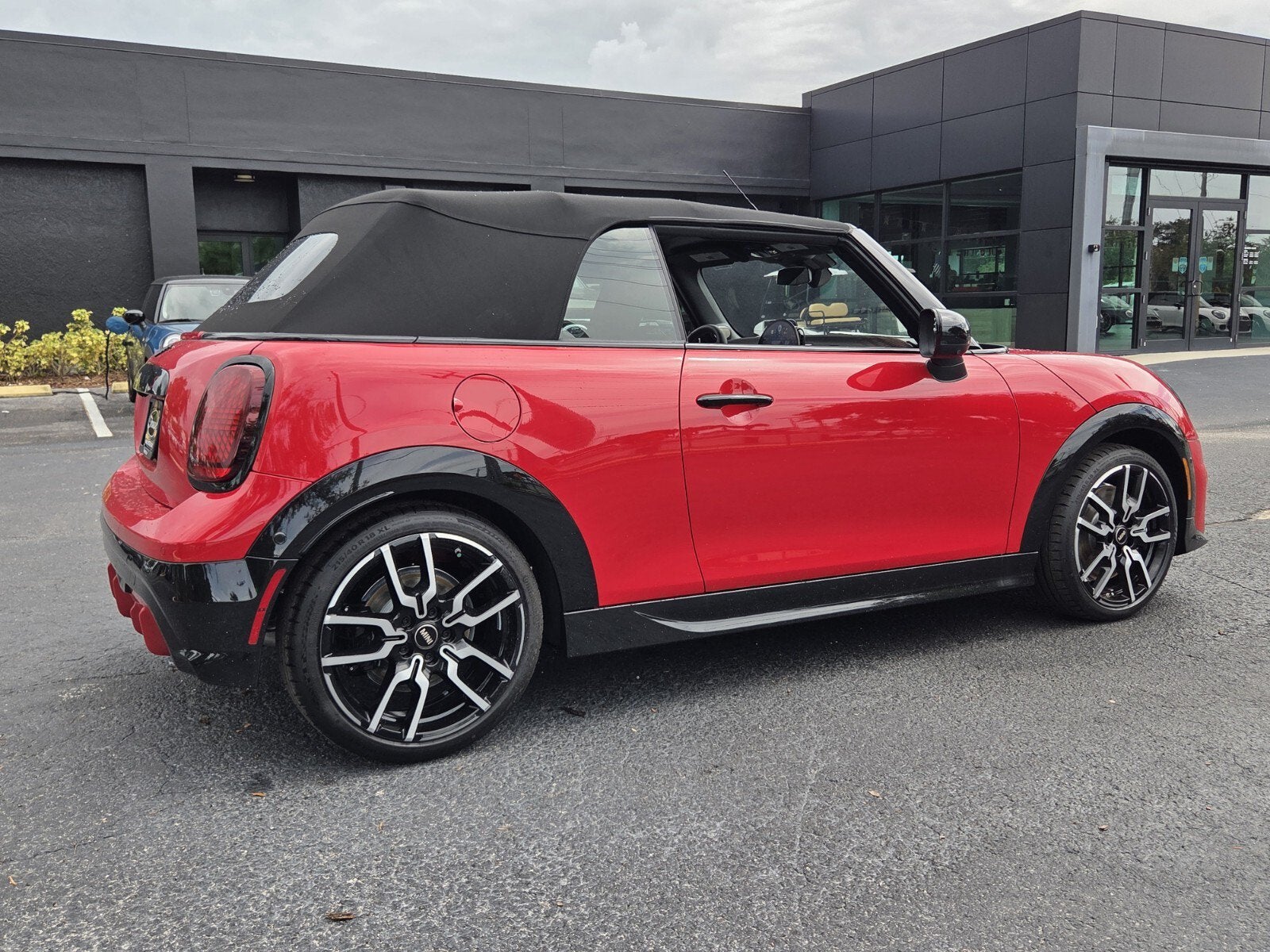 2026 MINI CONVERTIBLE ICONIC