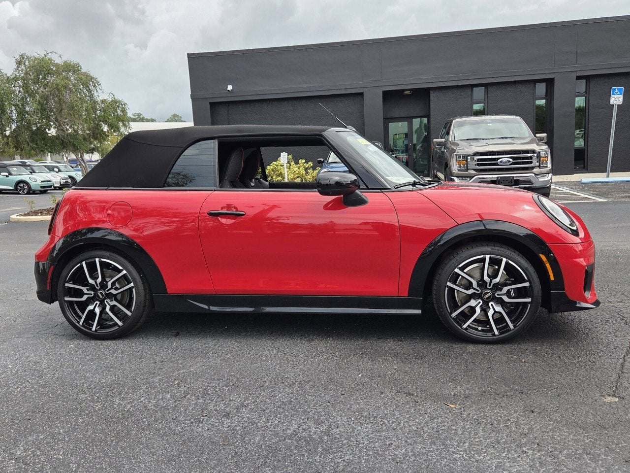 2026 MINI CONVERTIBLE ICONIC