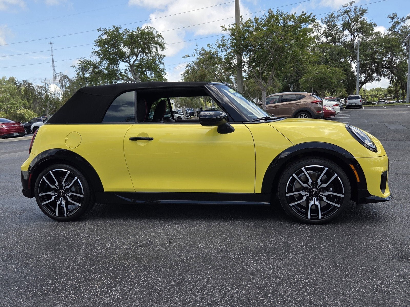 2026 MINI CONVERTIBLE ICONIC
