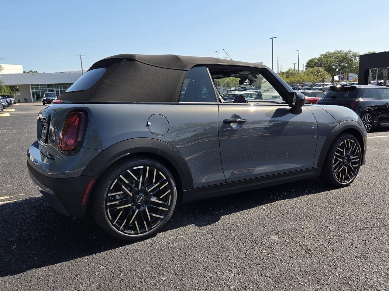 2026 MINI CONVERTIBLE ICONIC