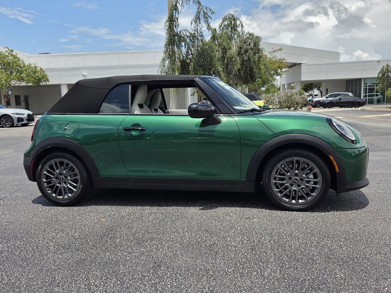 2026 MINI CONVERTIBLE SIGNATURE PLUS