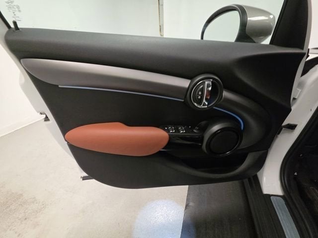 2023 MINI HARDTOP 4 DOOR Cooper