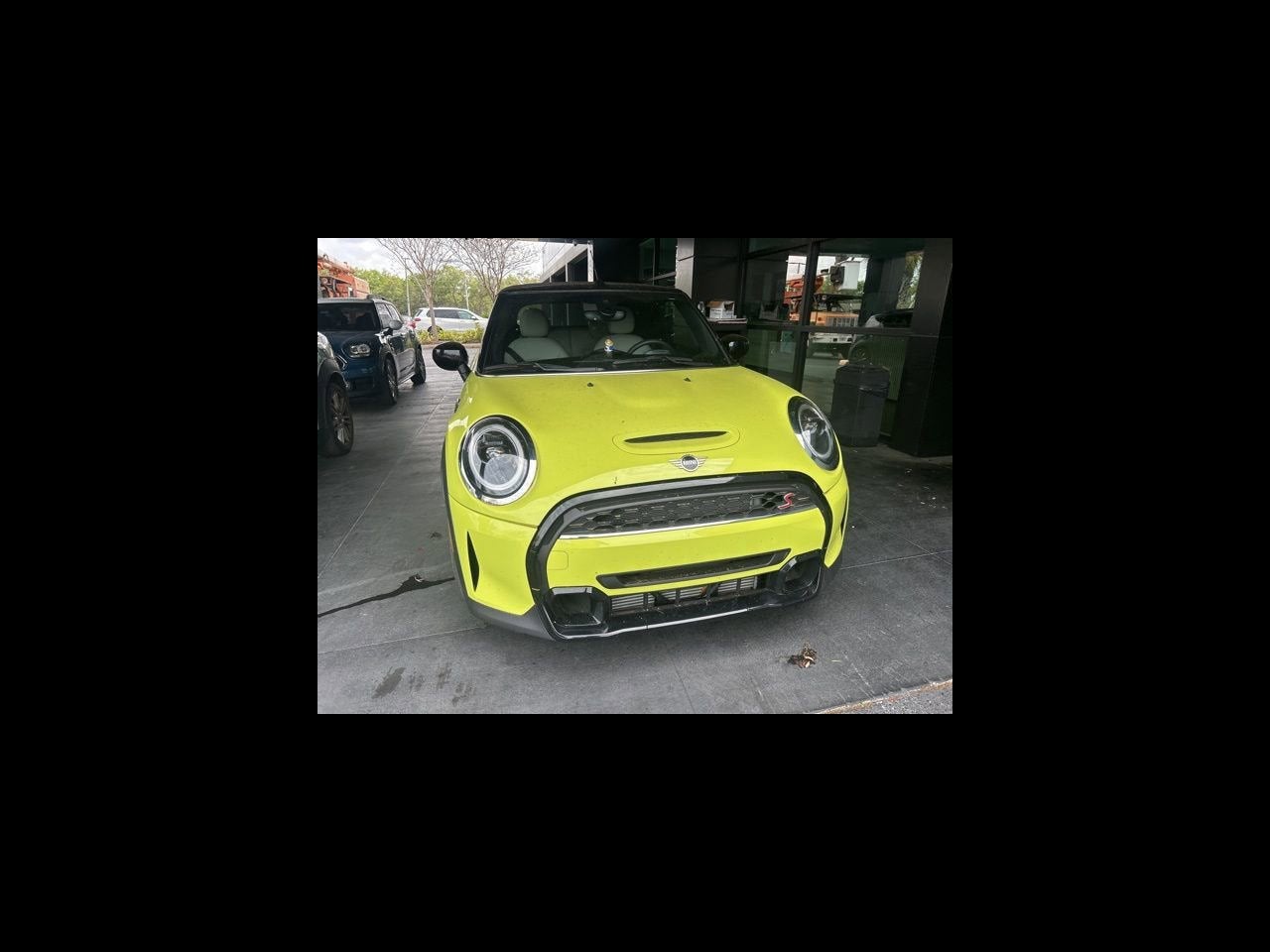 2024 MINI CONVERTIBLE SIGNATURE