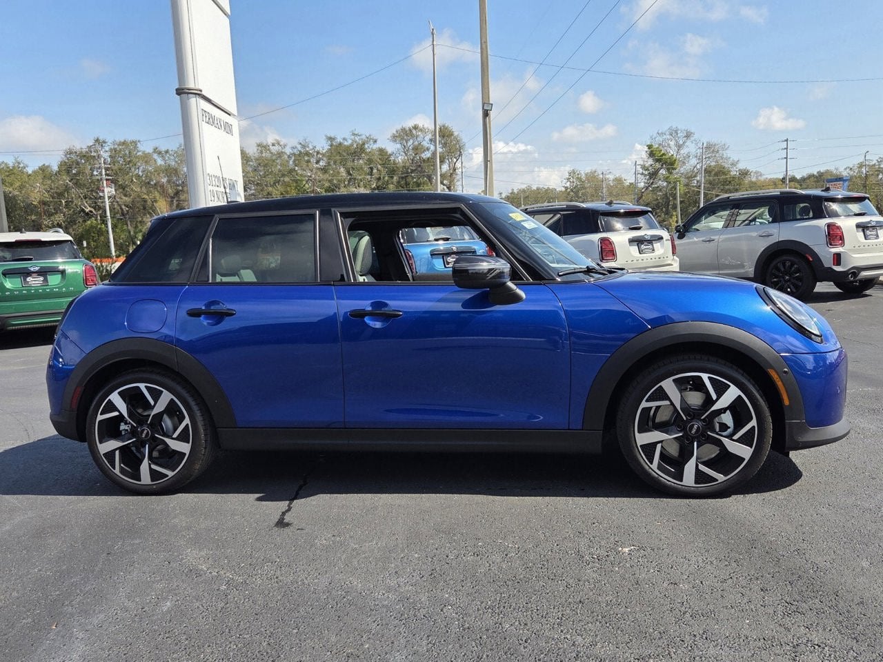 2026 MINI Hardtop 4 Door Cooper Oxford Edition