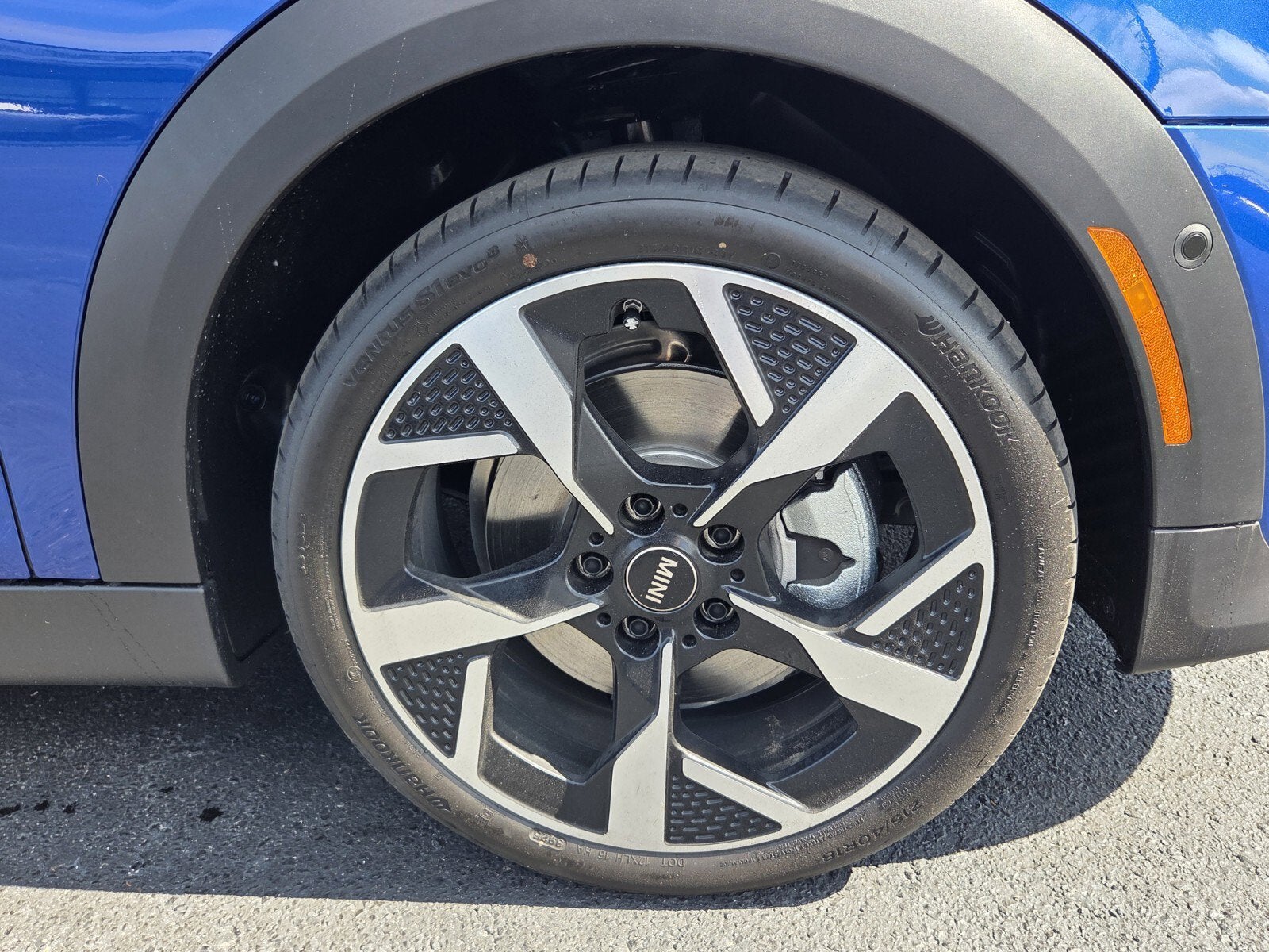 2026 MINI Hardtop 4 Door Cooper Oxford Edition