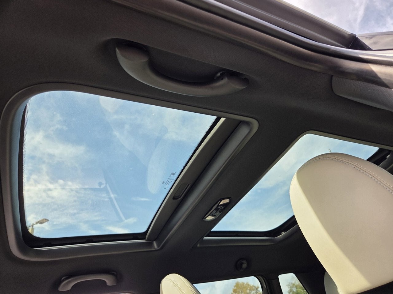 2026 MINI 4 DOOR SIGNATURE PLUS