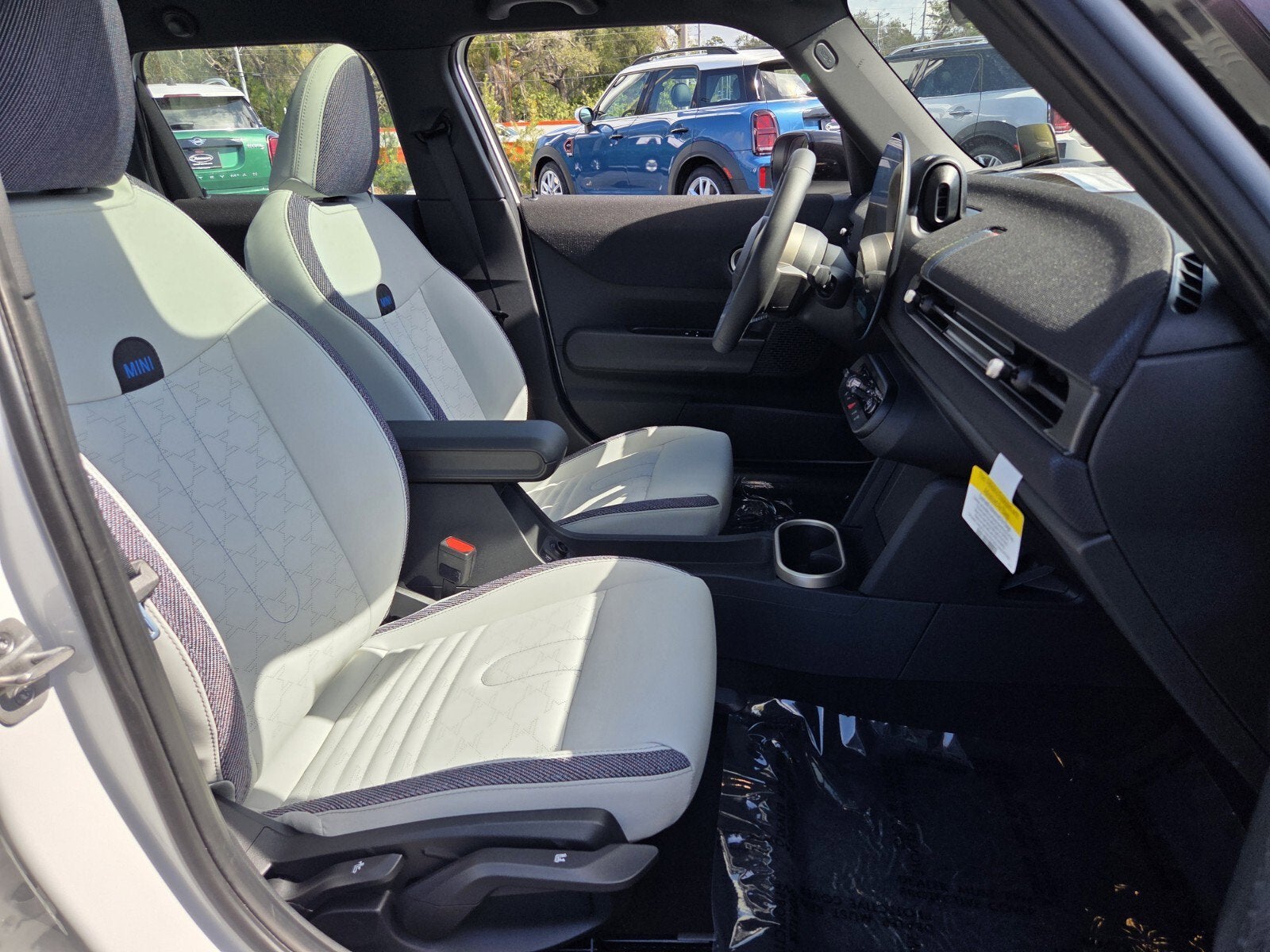 2026 MINI Hardtop 4 Door Cooper Oxford Edition