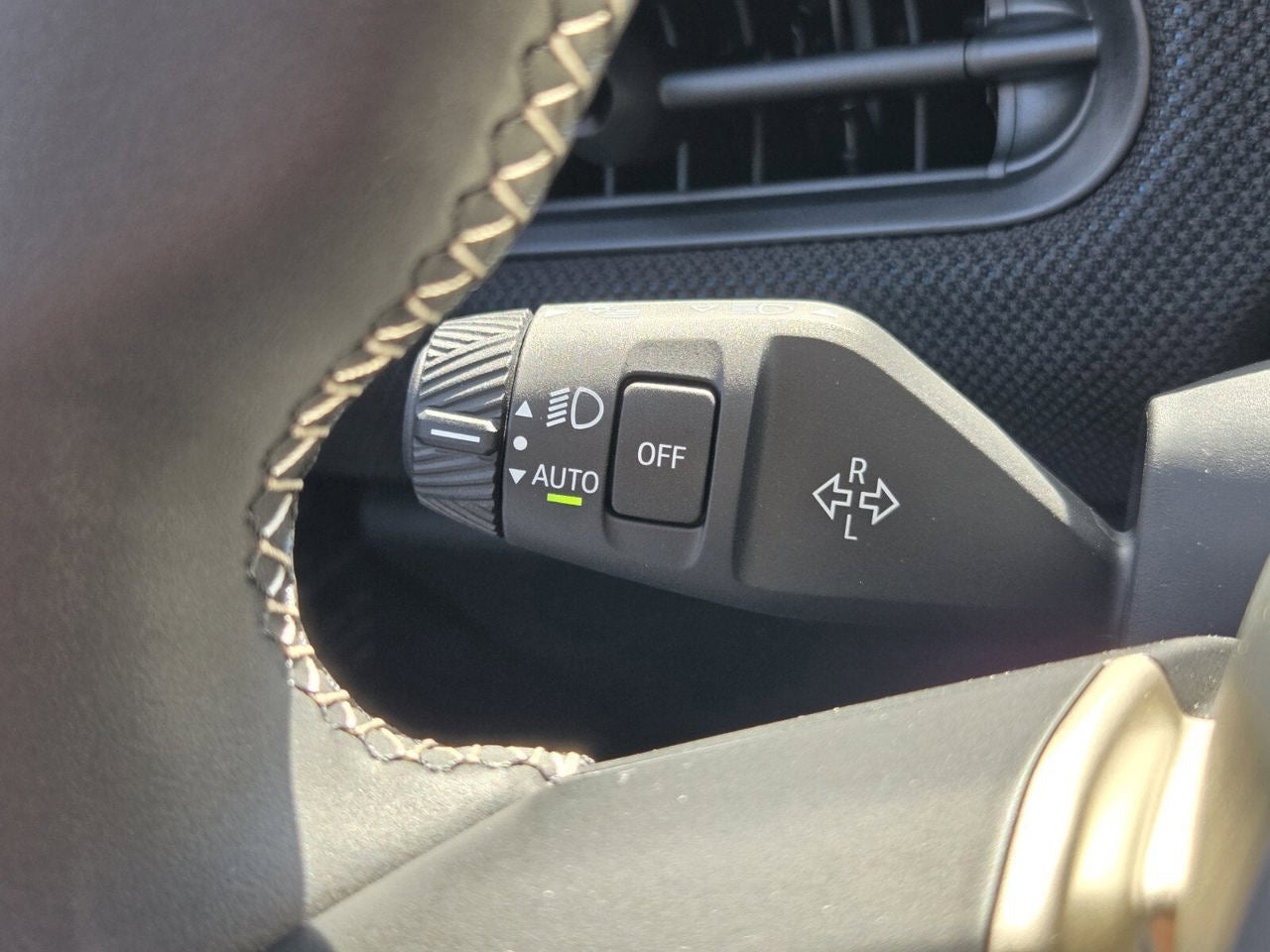 2026 MINI Hardtop 4 Door Cooper Oxford Edition