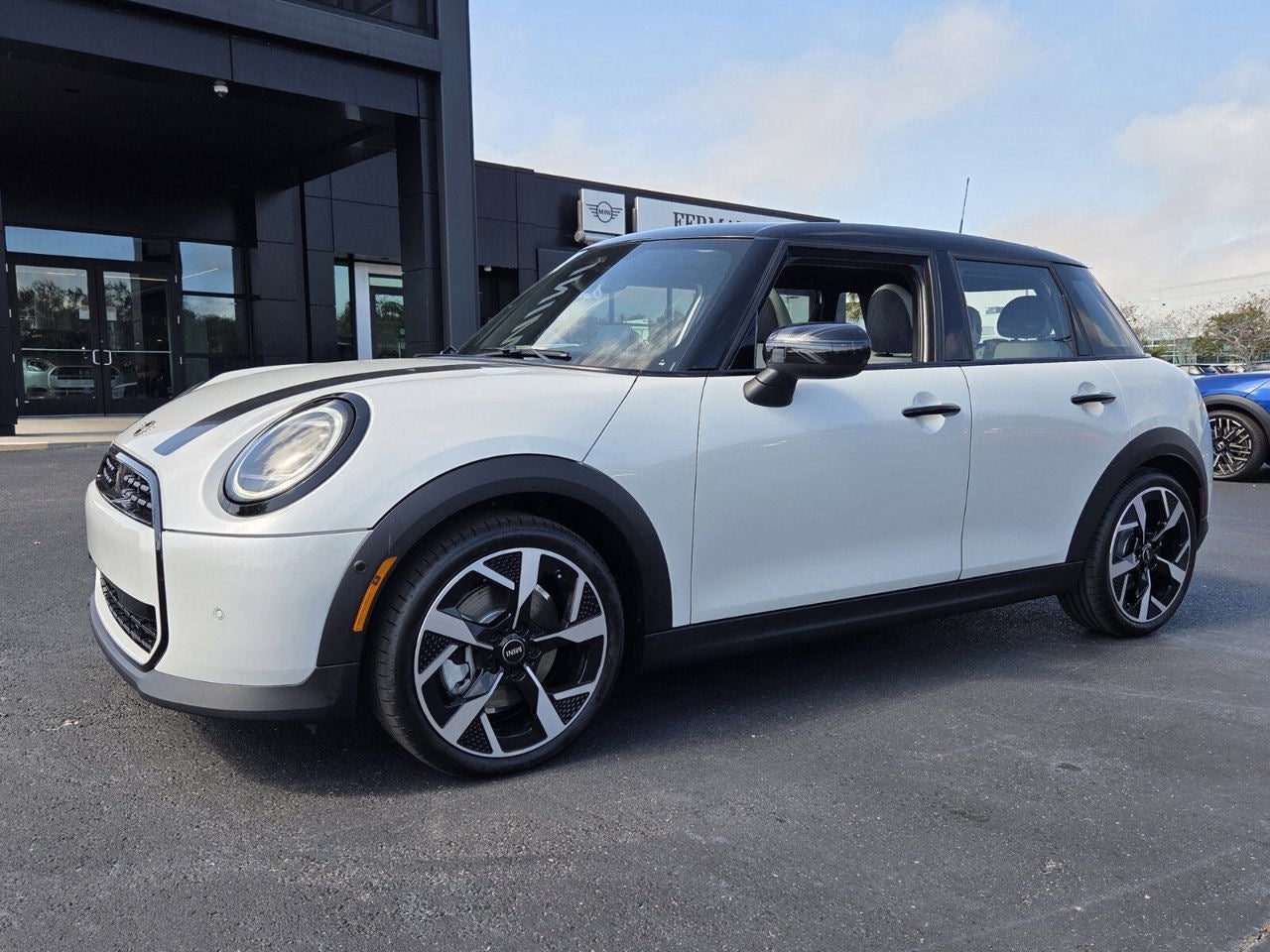 2026 MINI Hardtop 4 Door Cooper Oxford Edition