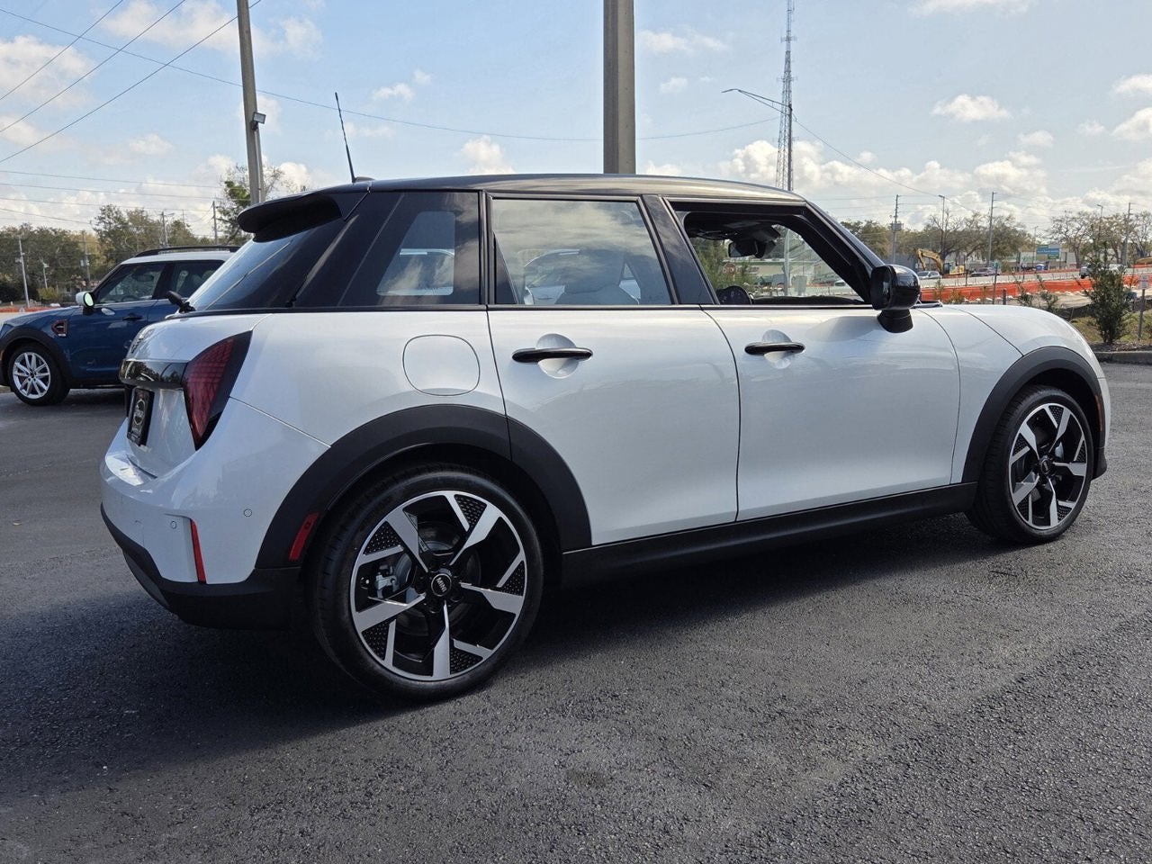 2026 MINI Hardtop 4 Door Cooper Oxford Edition