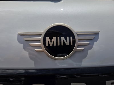 2026 MINI 4 DOOR ICONIC