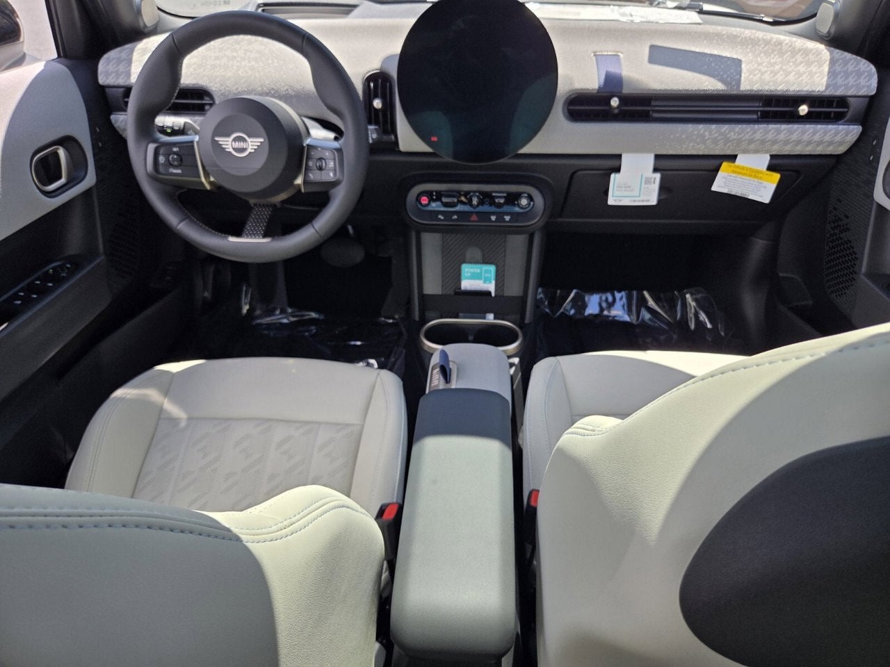 2026 MINI 4 DOOR ICONIC