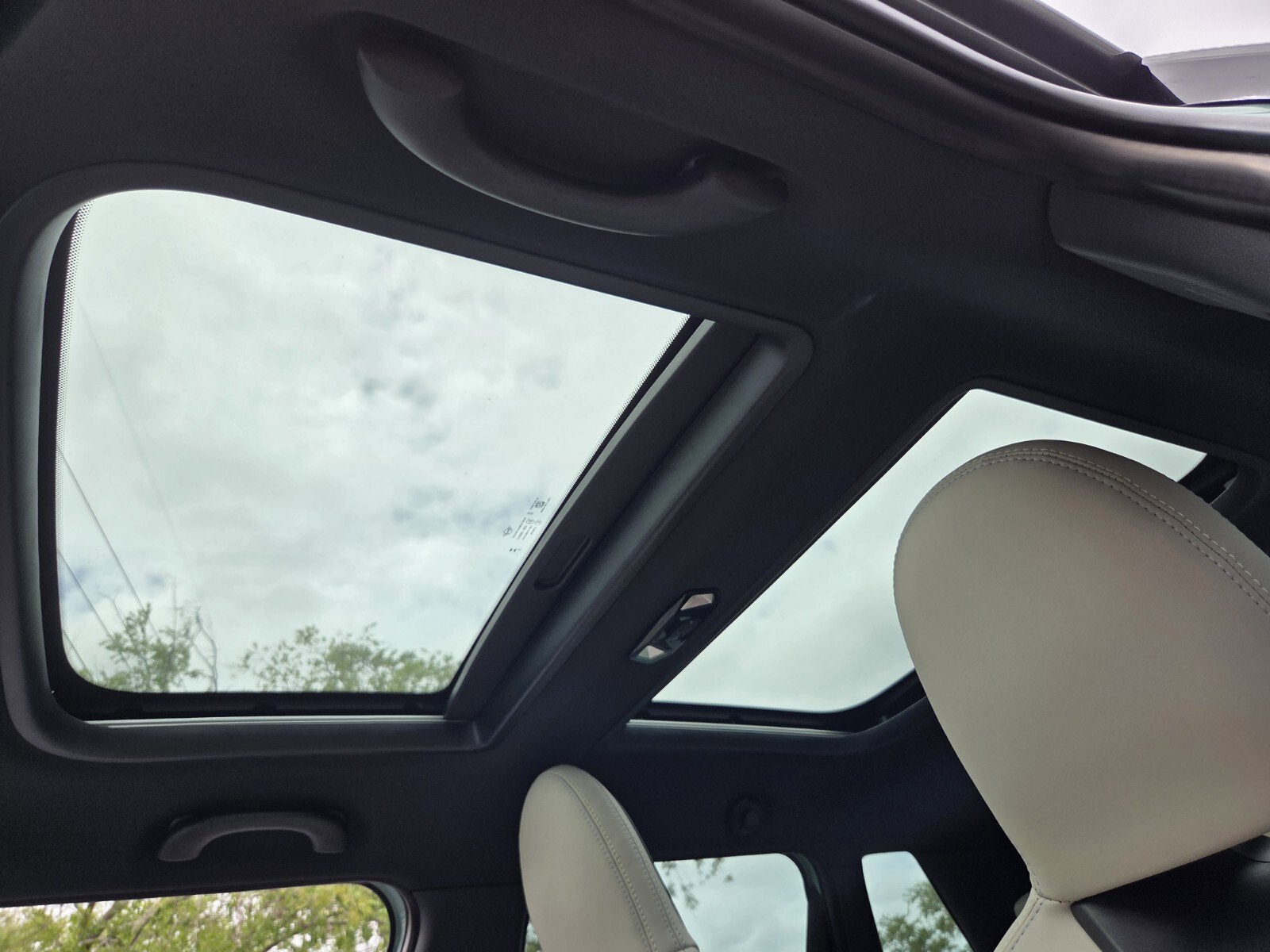 2026 MINI 4 DOOR SIGNATURE PLUS