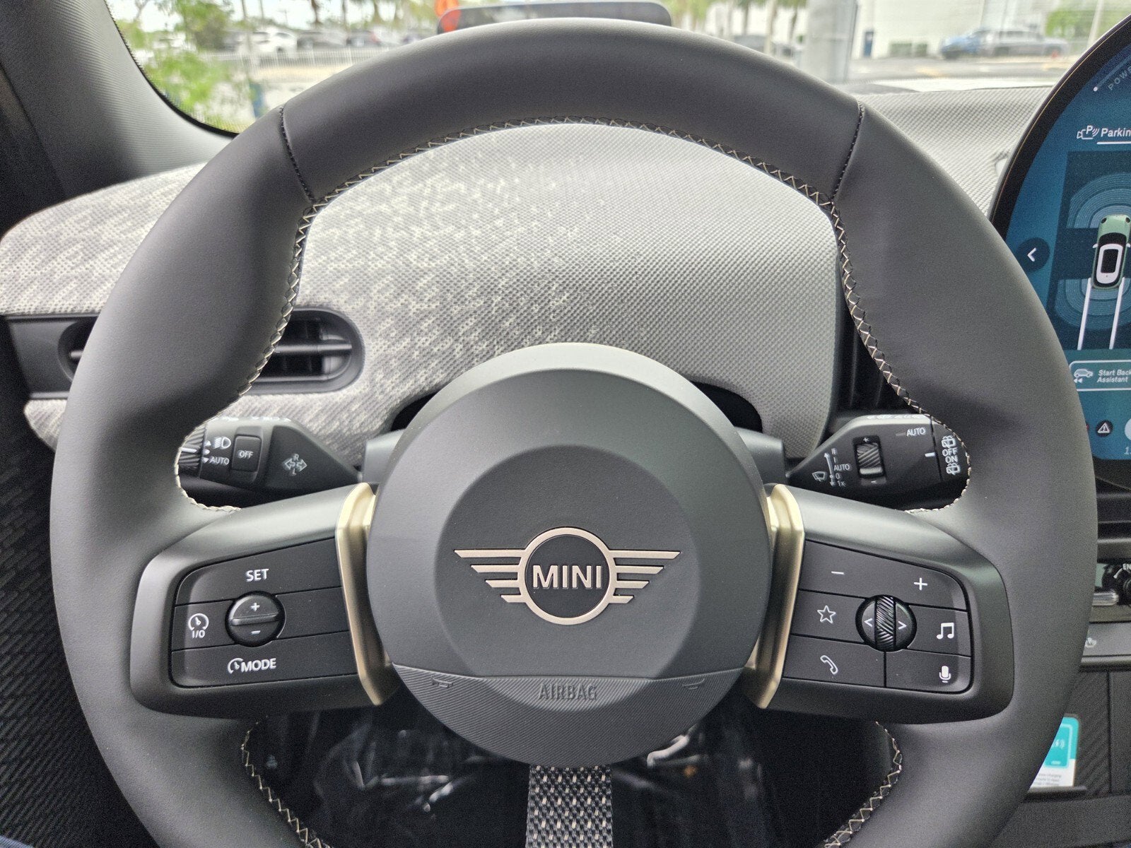 2026 MINI 4 DOOR SIGNATURE PLUS