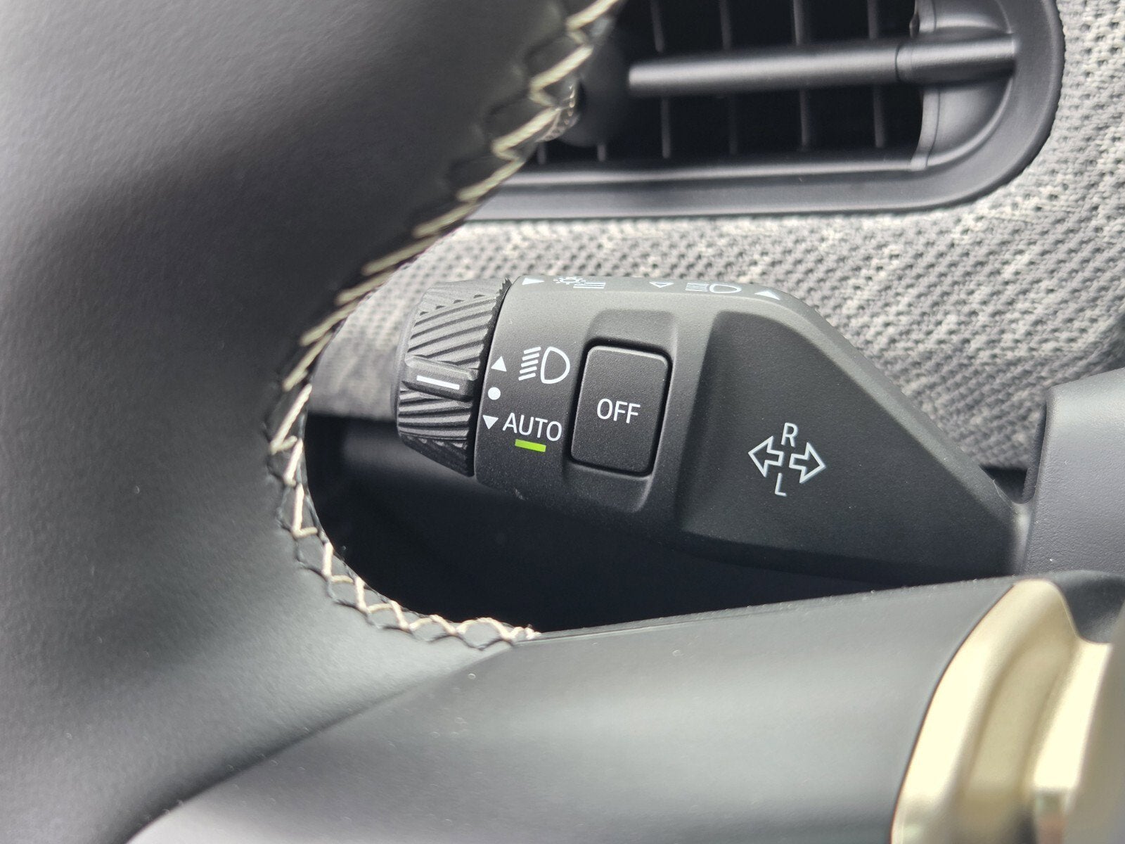 2026 MINI 4 DOOR SIGNATURE PLUS