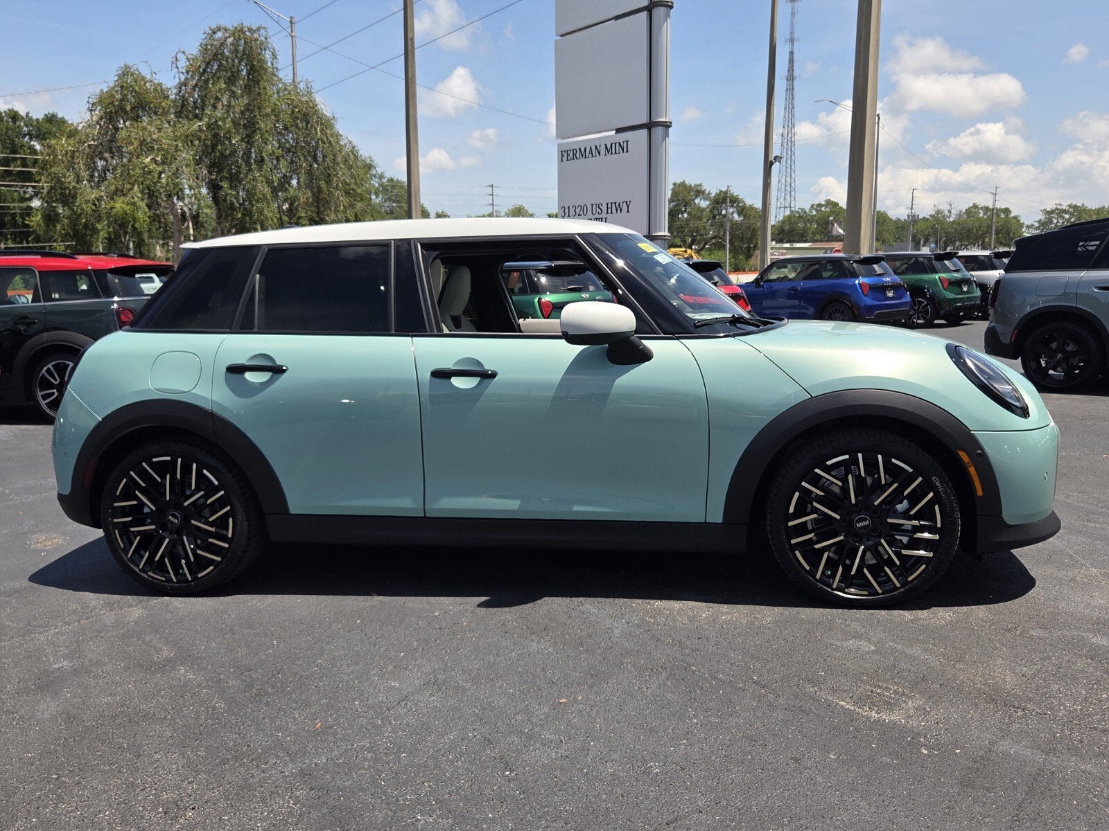 2026 MINI 4 DOOR ICONIC