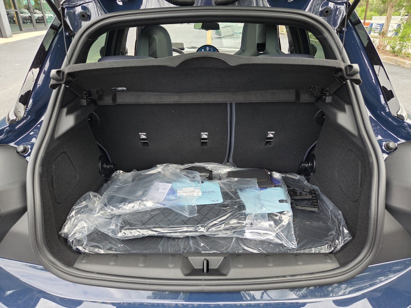 2026 MINI 4 DOOR ICONIC