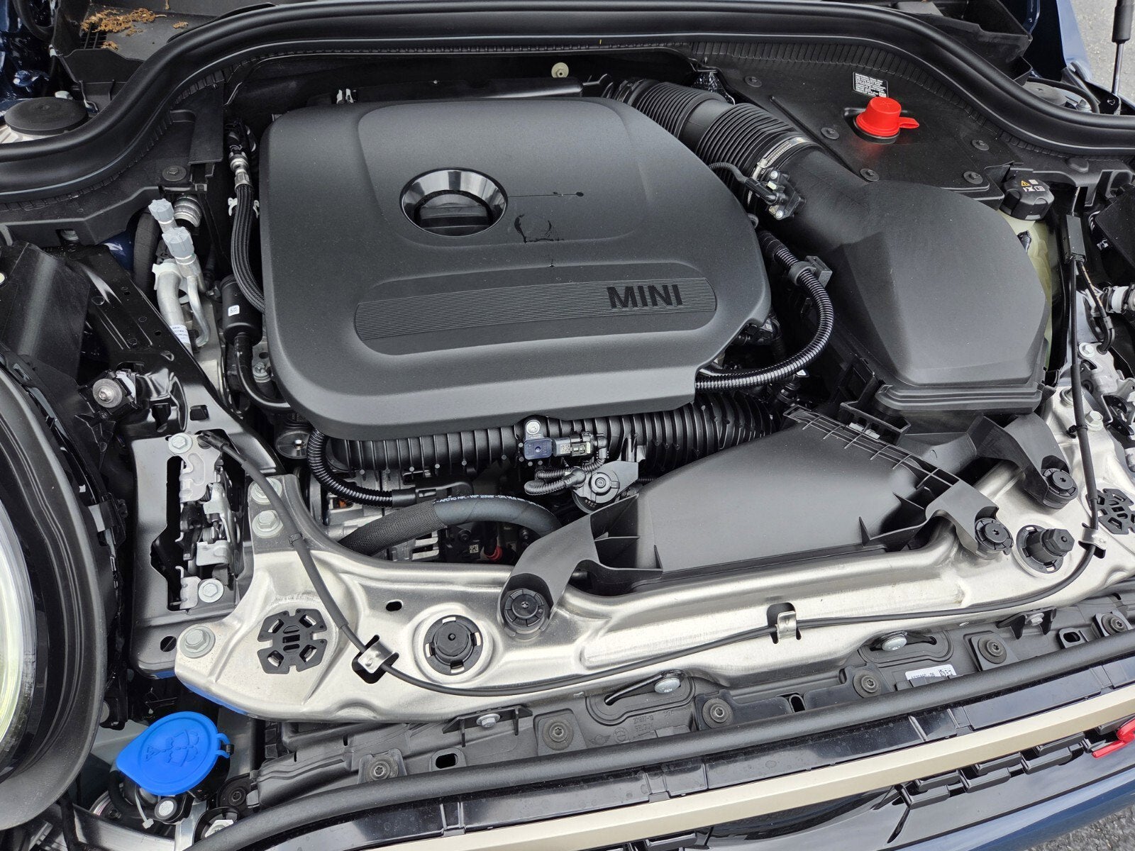 2026 MINI 4 DOOR ICONIC