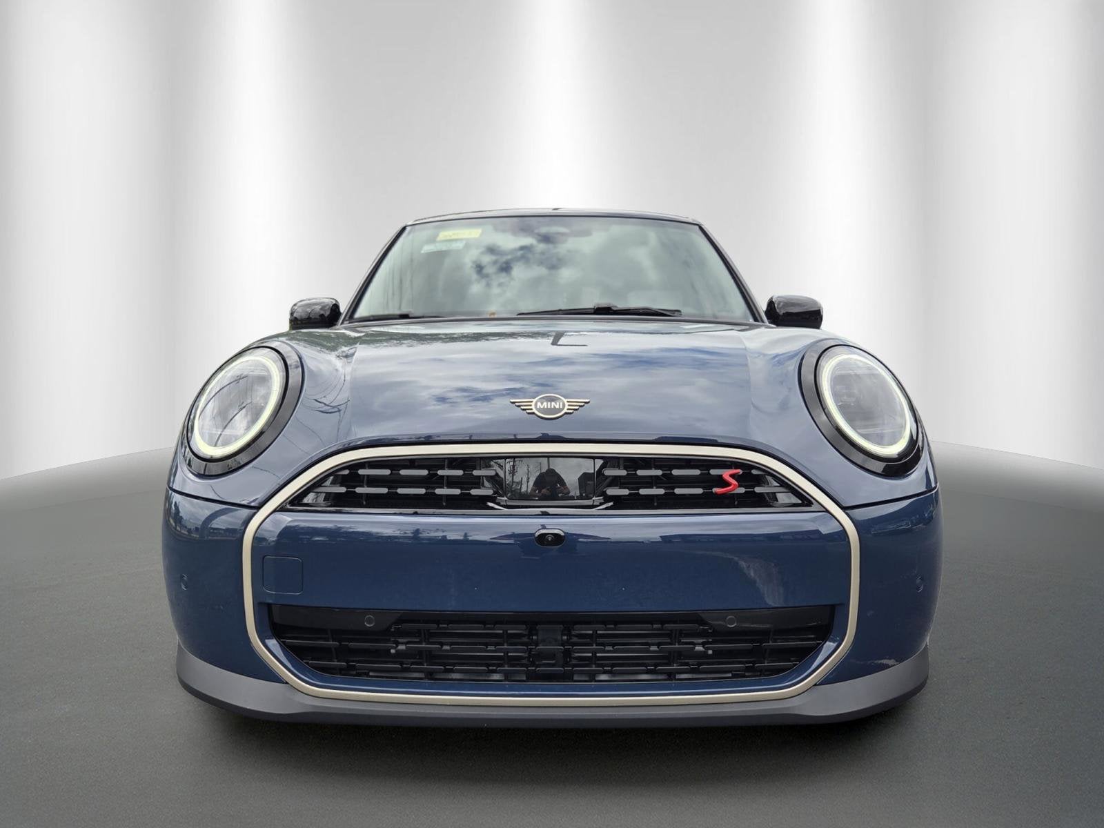 2026 MINI 4 DOOR ICONIC