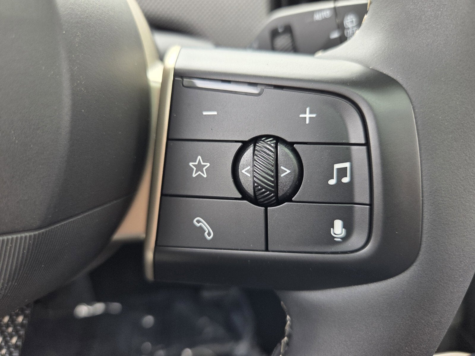 2026 MINI 4 DOOR ICONIC