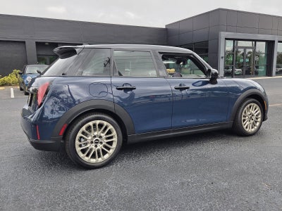 2026 MINI 4 DOOR ICONIC