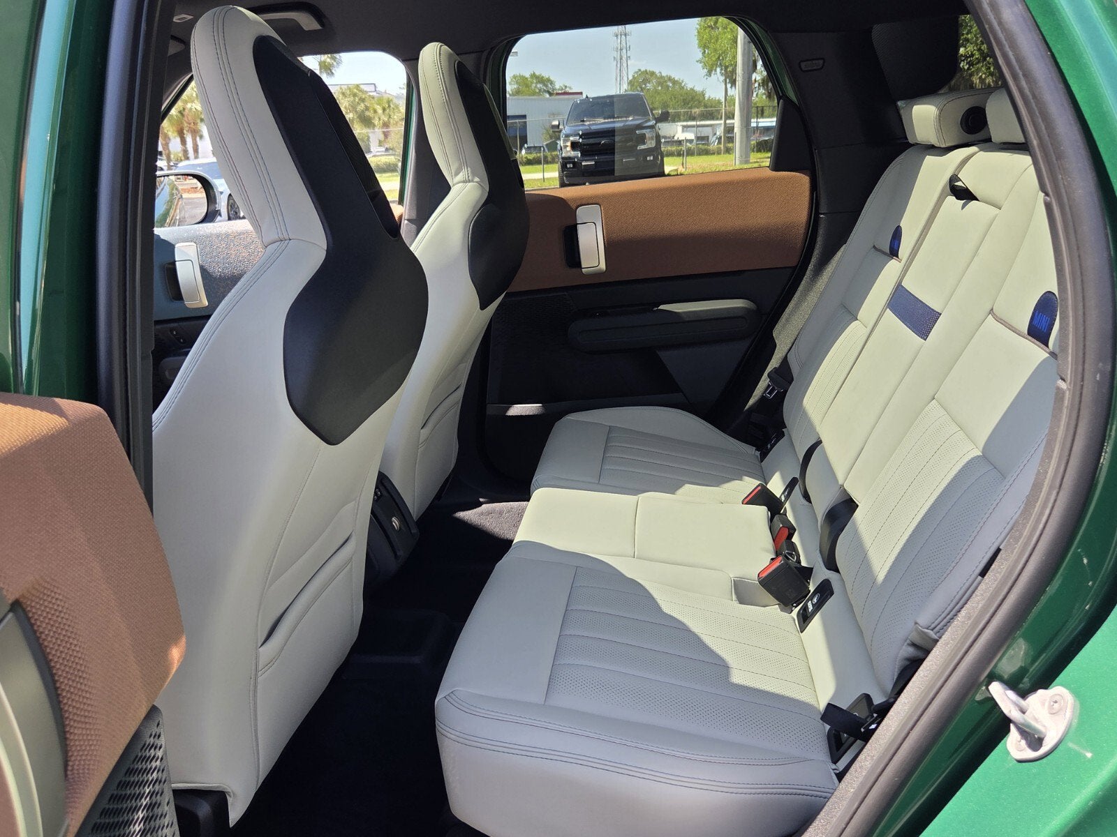 2027 MINI COUNTRYMAN ICONIC