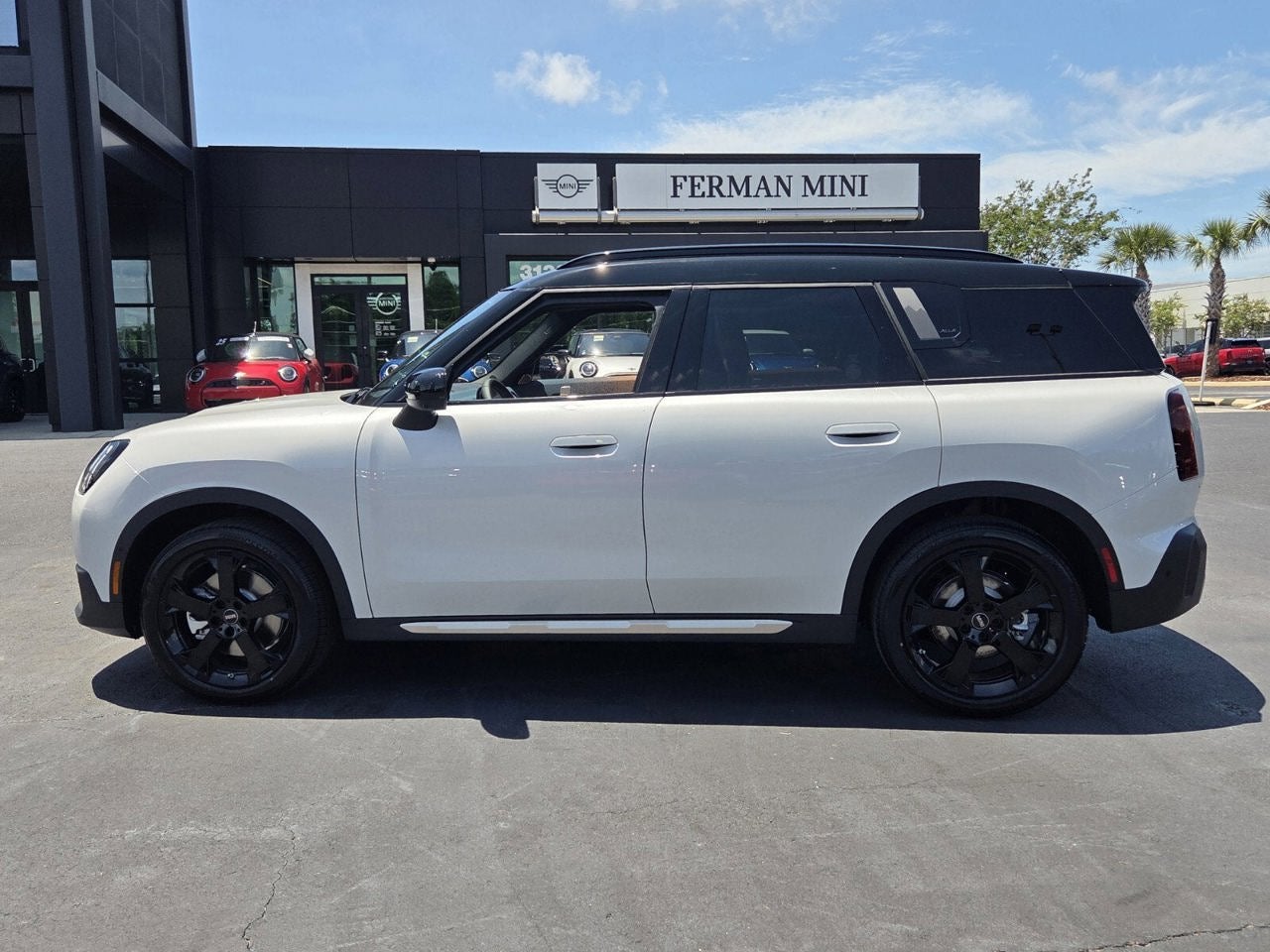 2027 MINI COUNTRYMAN ICONIC