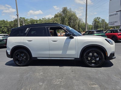 2027 MINI COUNTRYMAN ICONIC