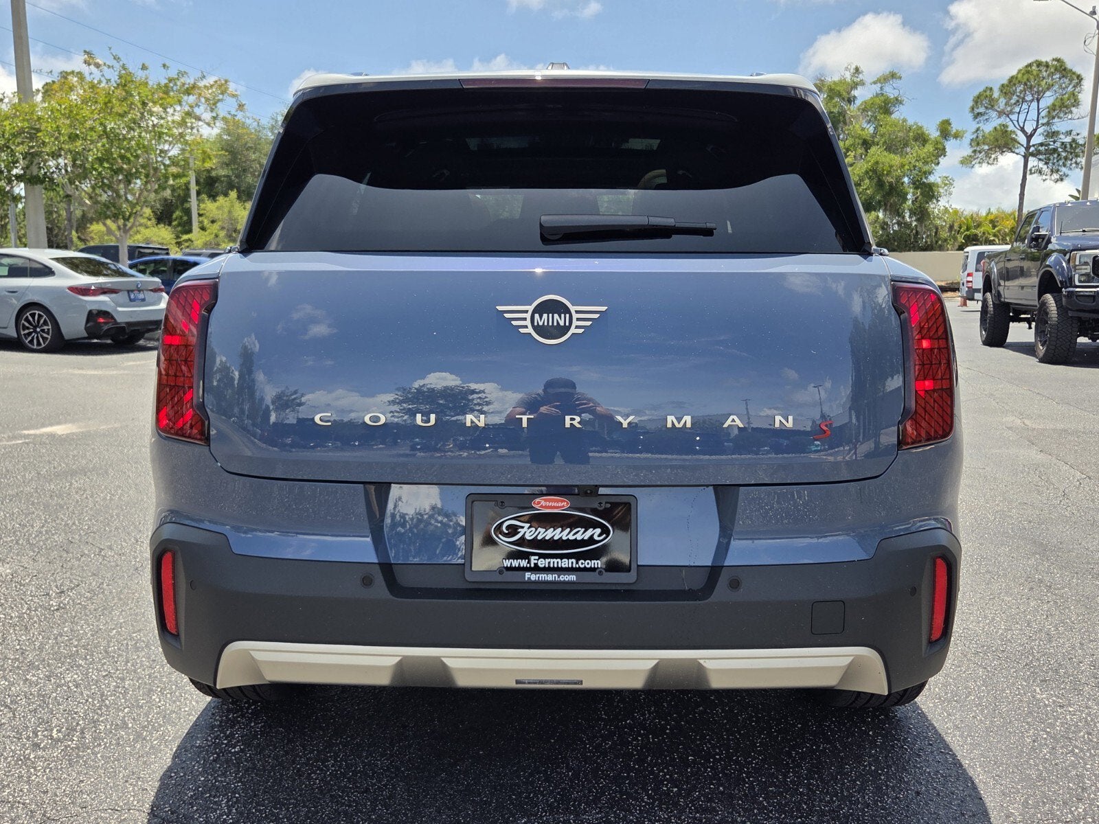 2027 MINI COUNTRYMAN ICONIC
