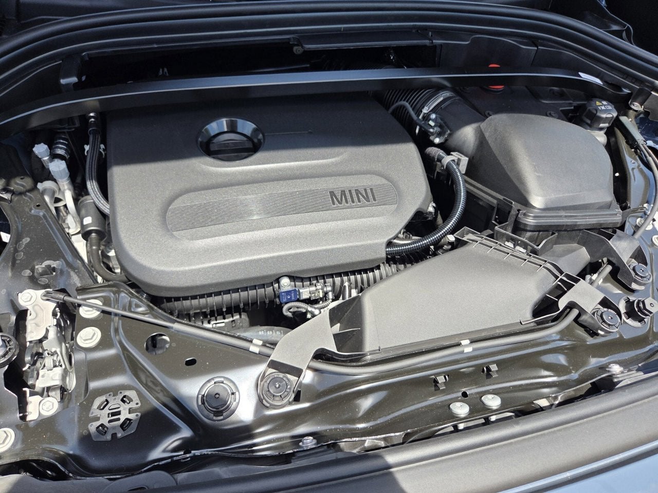 2027 MINI COUNTRYMAN ICONIC