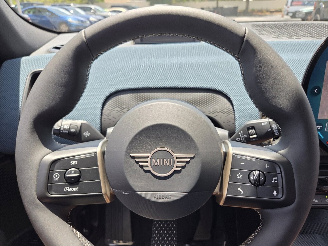 2027 MINI COUNTRYMAN ICONIC
