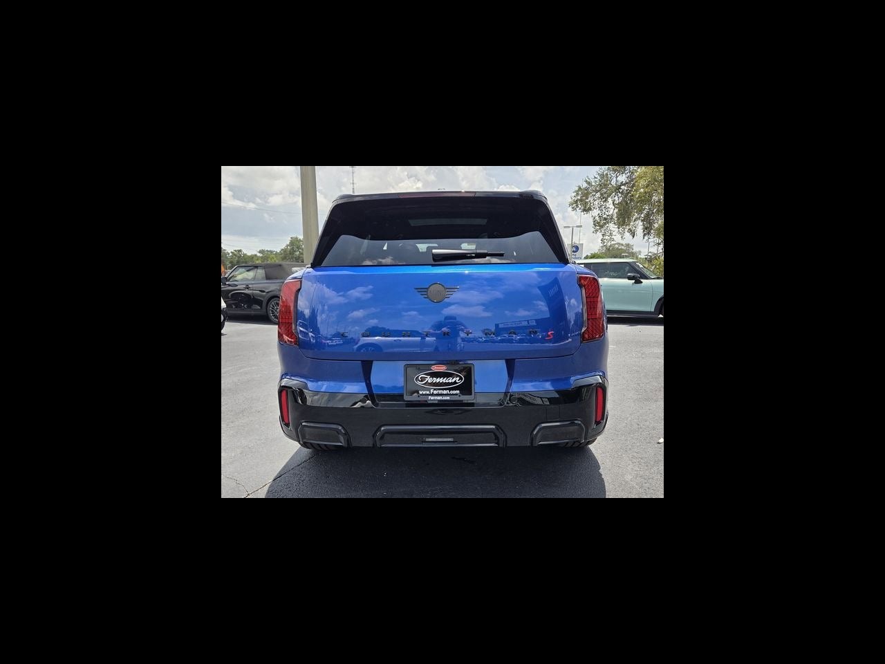 2027 MINI COUNTRYMAN ICONIC