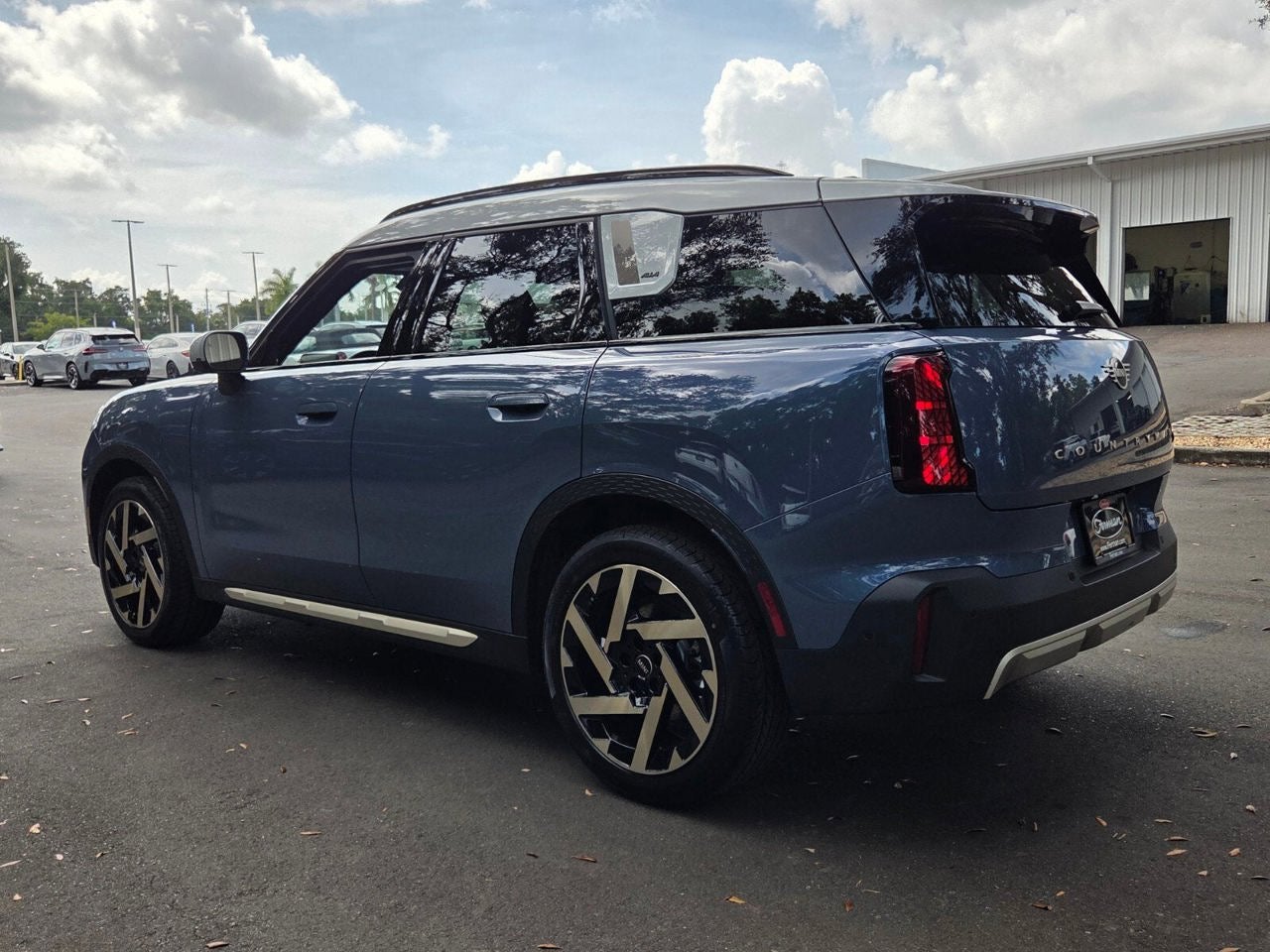 2027 MINI COUNTRYMAN ICONIC