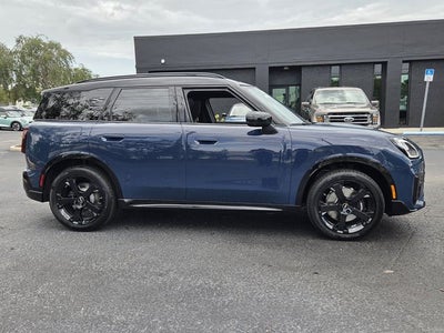 2027 MINI COUNTRYMAN ICONIC