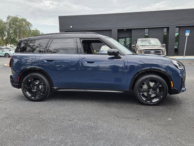 2027 MINI COUNTRYMAN ICONIC