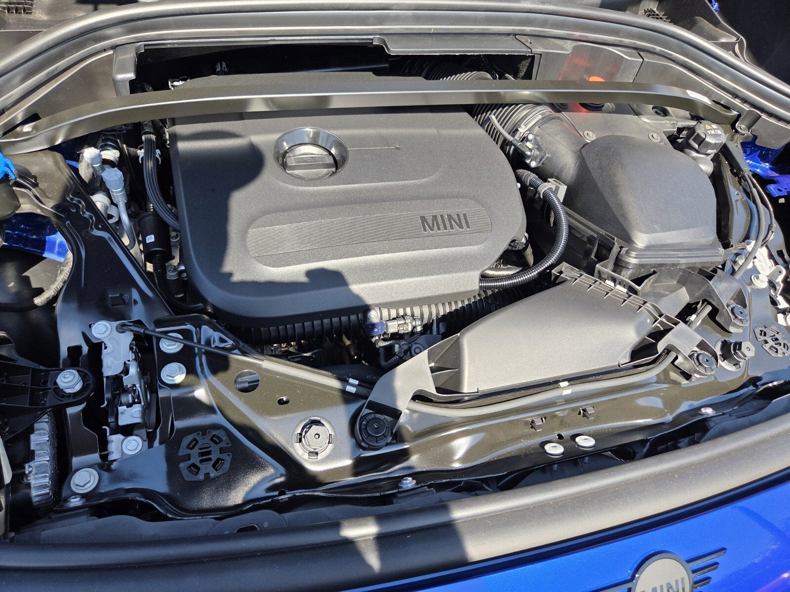 2027 MINI COUNTRYMAN ICONIC