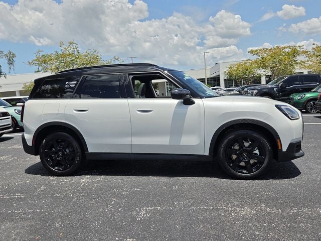 2027 MINI COUNTRYMAN Oxford