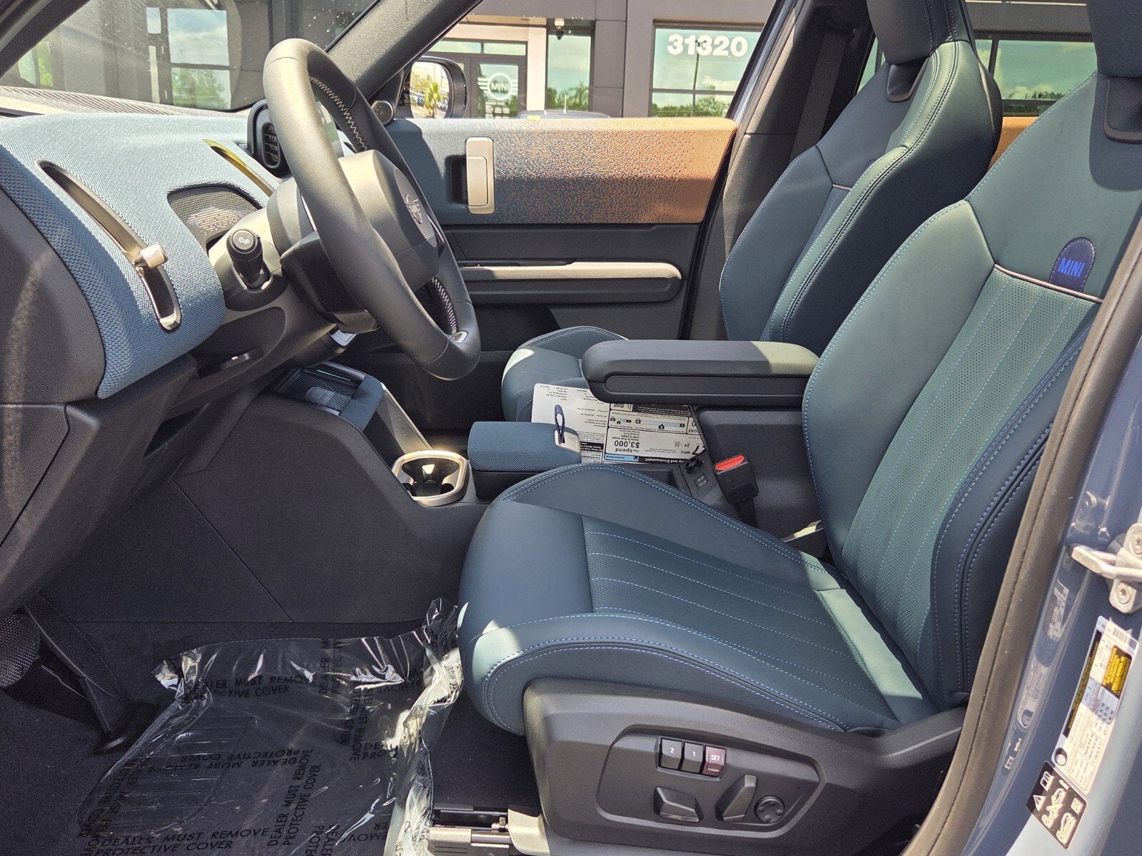 2027 MINI COUNTRYMAN ICONIC
