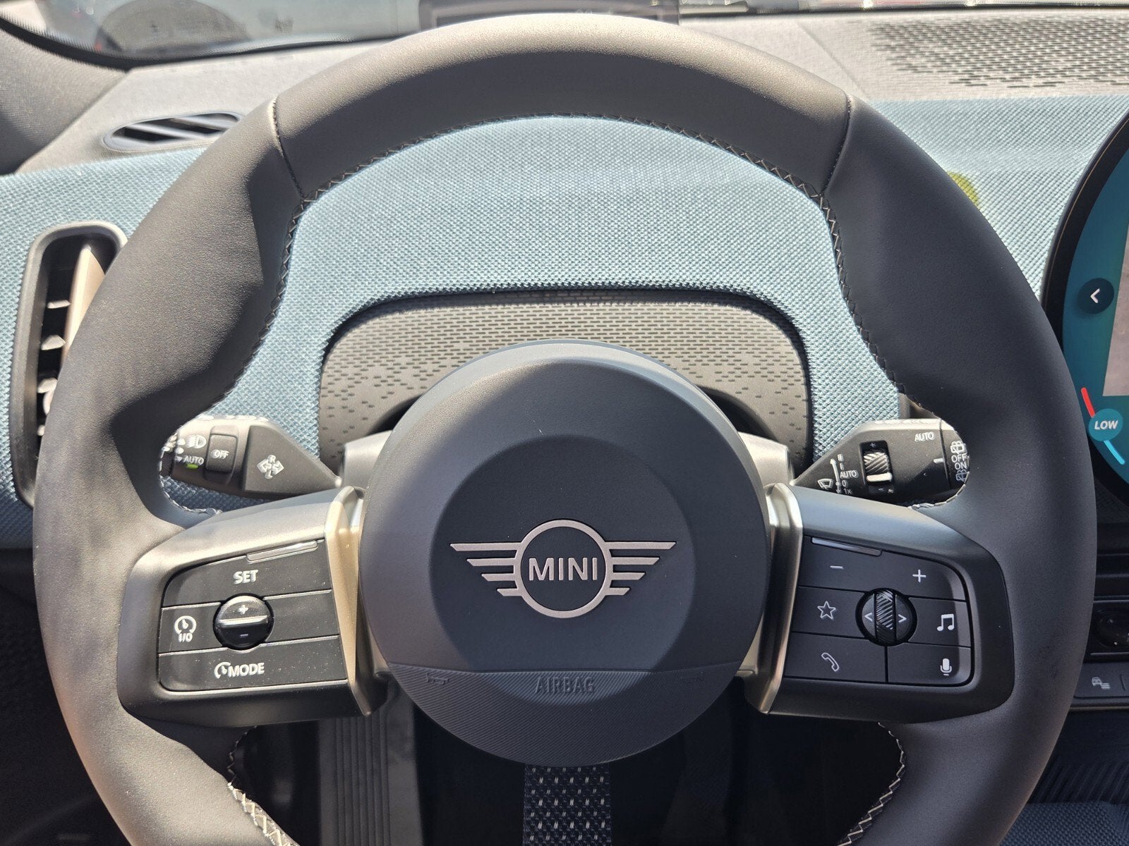 2027 MINI COUNTRYMAN ICONIC