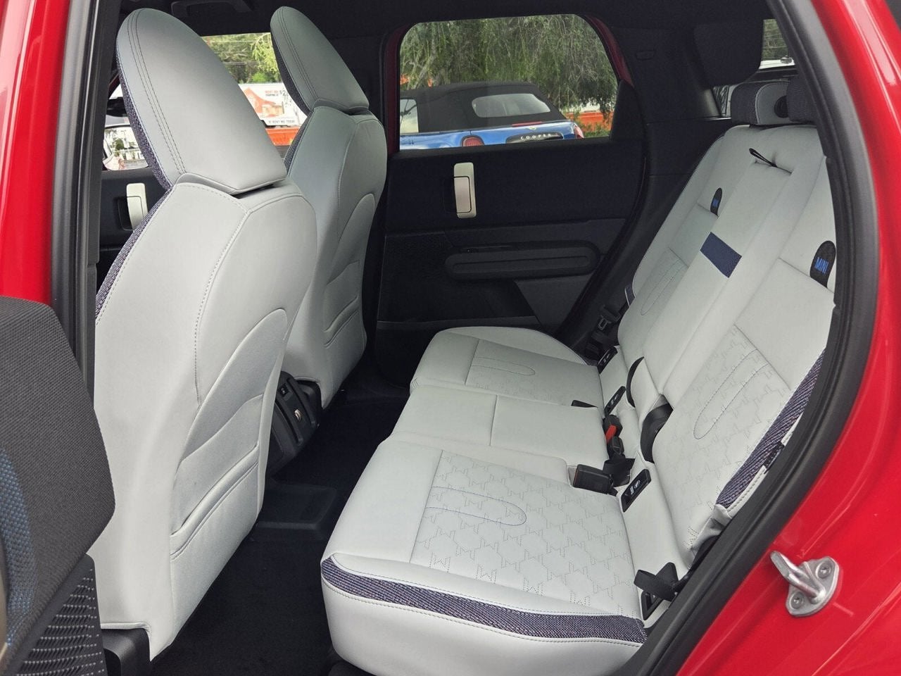 2027 MINI COUNTRYMAN OXFORD EDITION