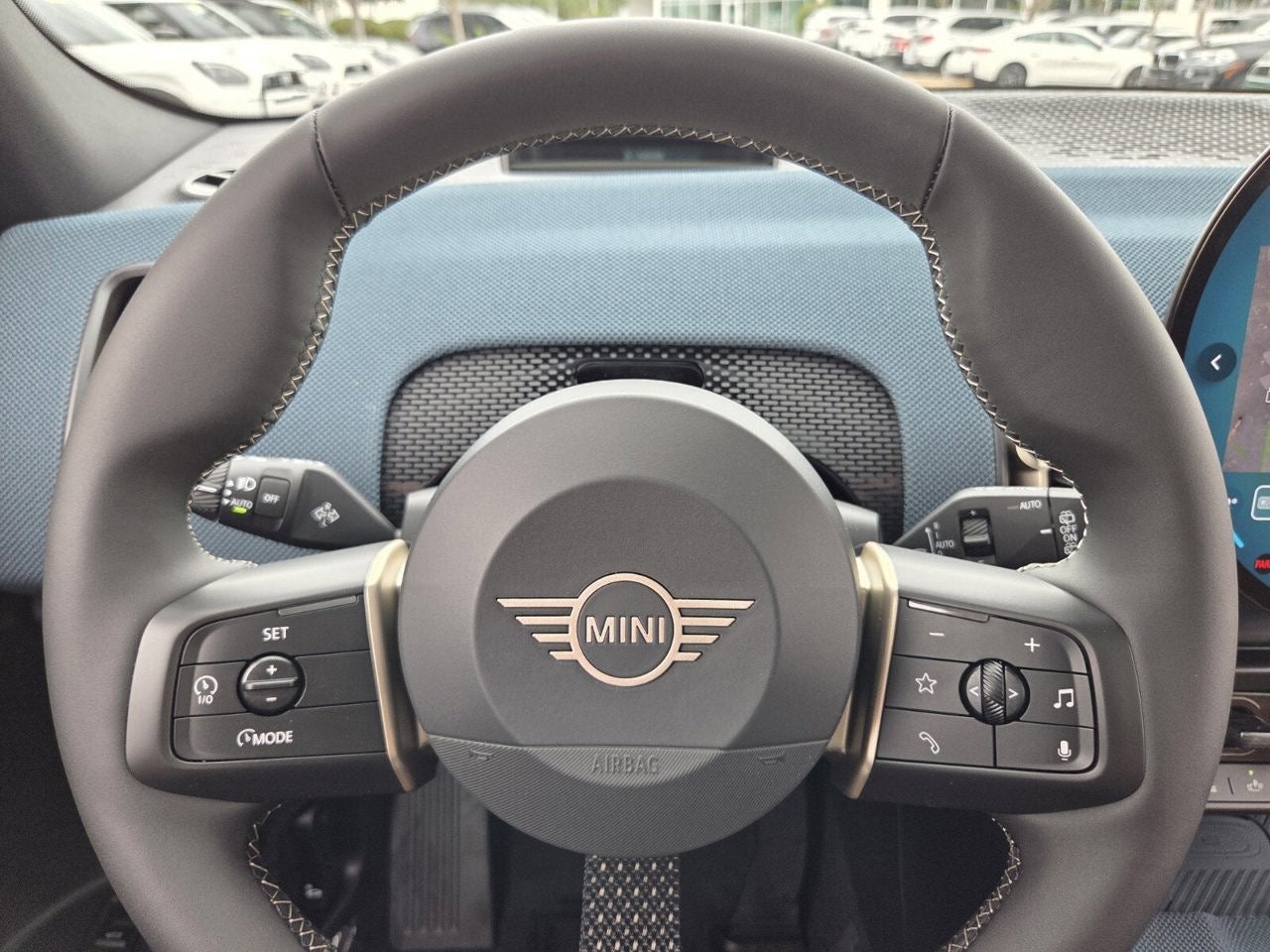 2027 MINI COUNTRYMAN ICONIC
