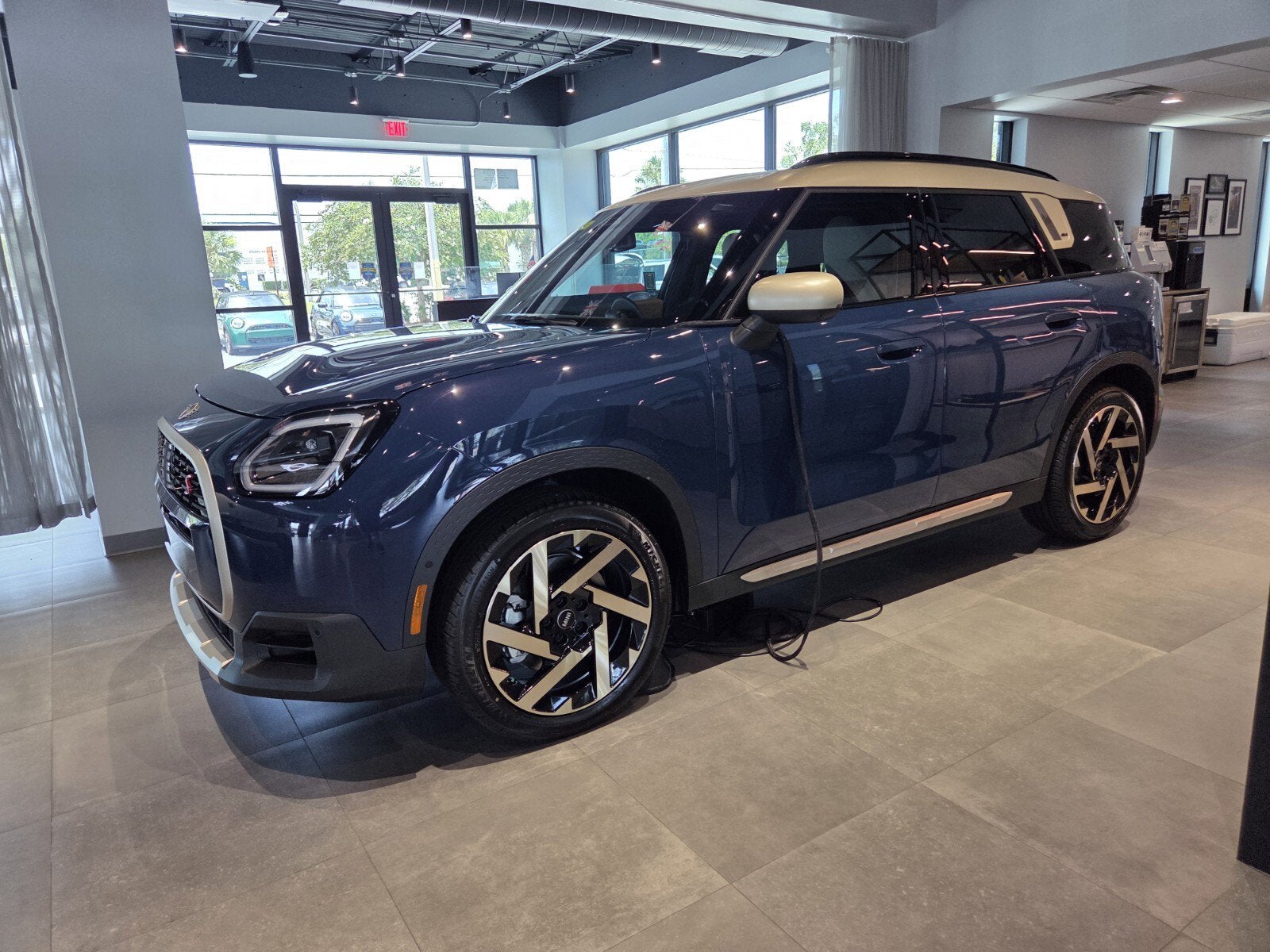 2027 MINI COUNTRYMAN ICONIC