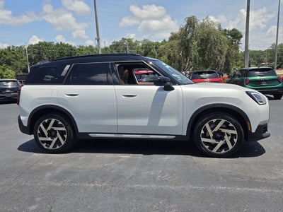 2027 MINI COUNTRYMAN ICONIC