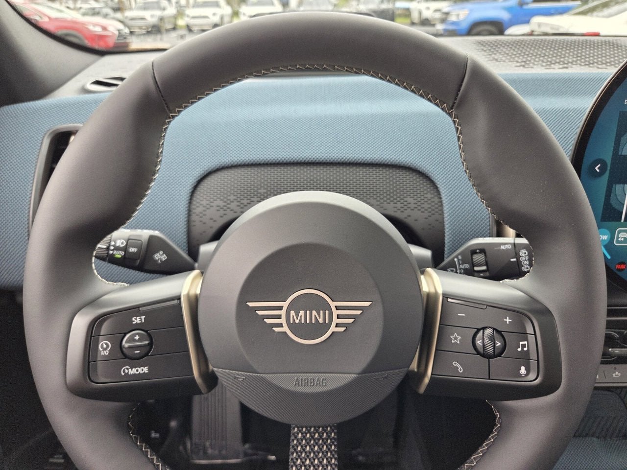 2027 MINI COUNTRYMAN SIGNATURE PLUS