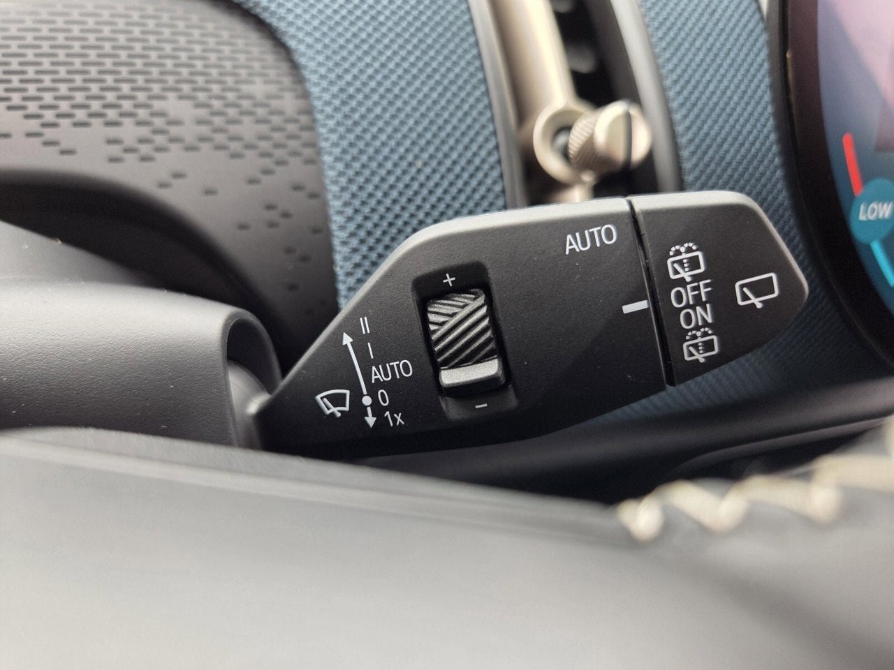 2027 MINI COUNTRYMAN SIGNATURE PLUS