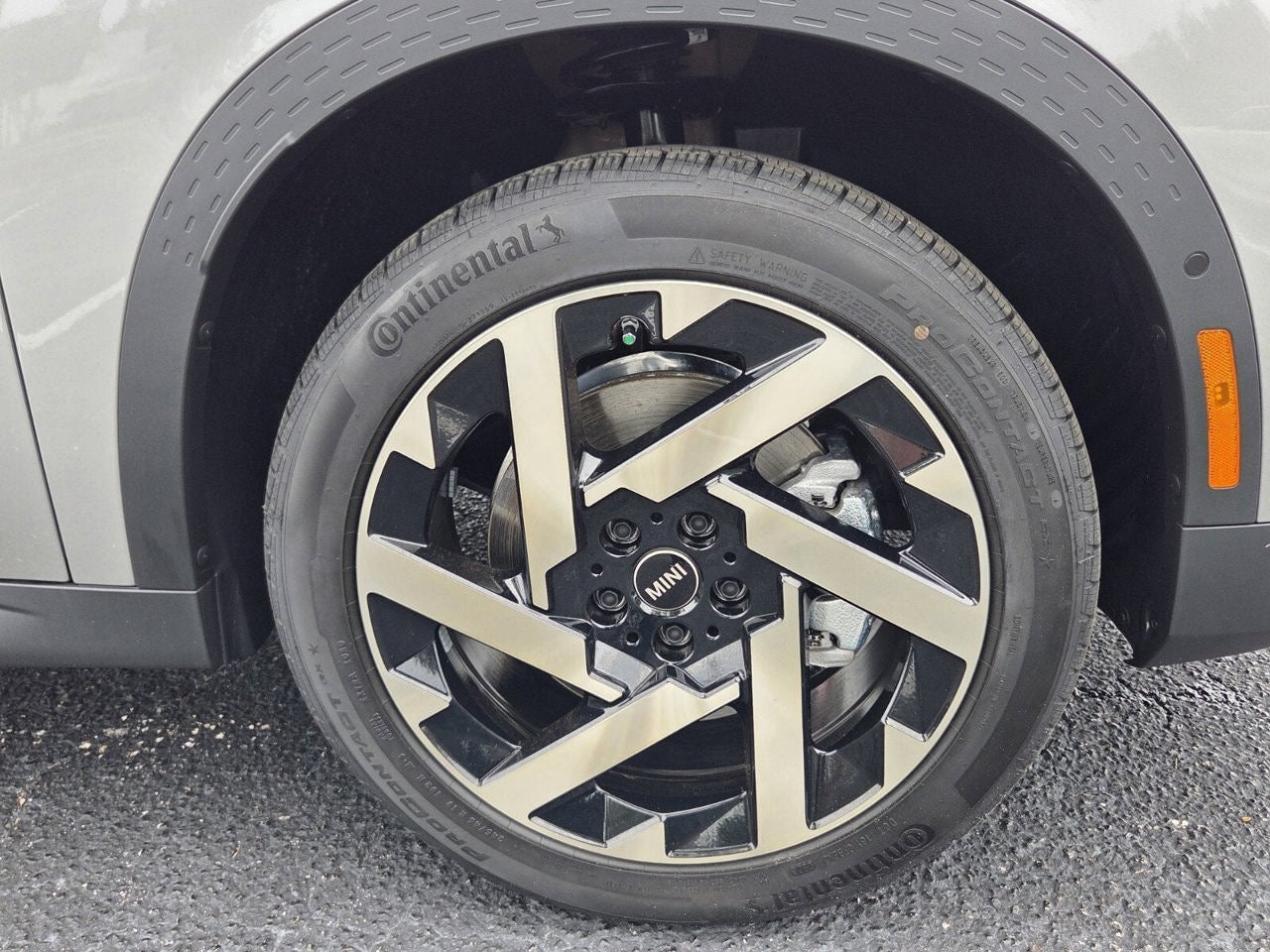 2027 MINI COUNTRYMAN SIGNATURE PLUS