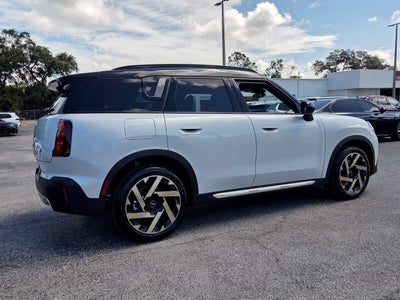 2027 MINI COUNTRYMAN ICONIC
