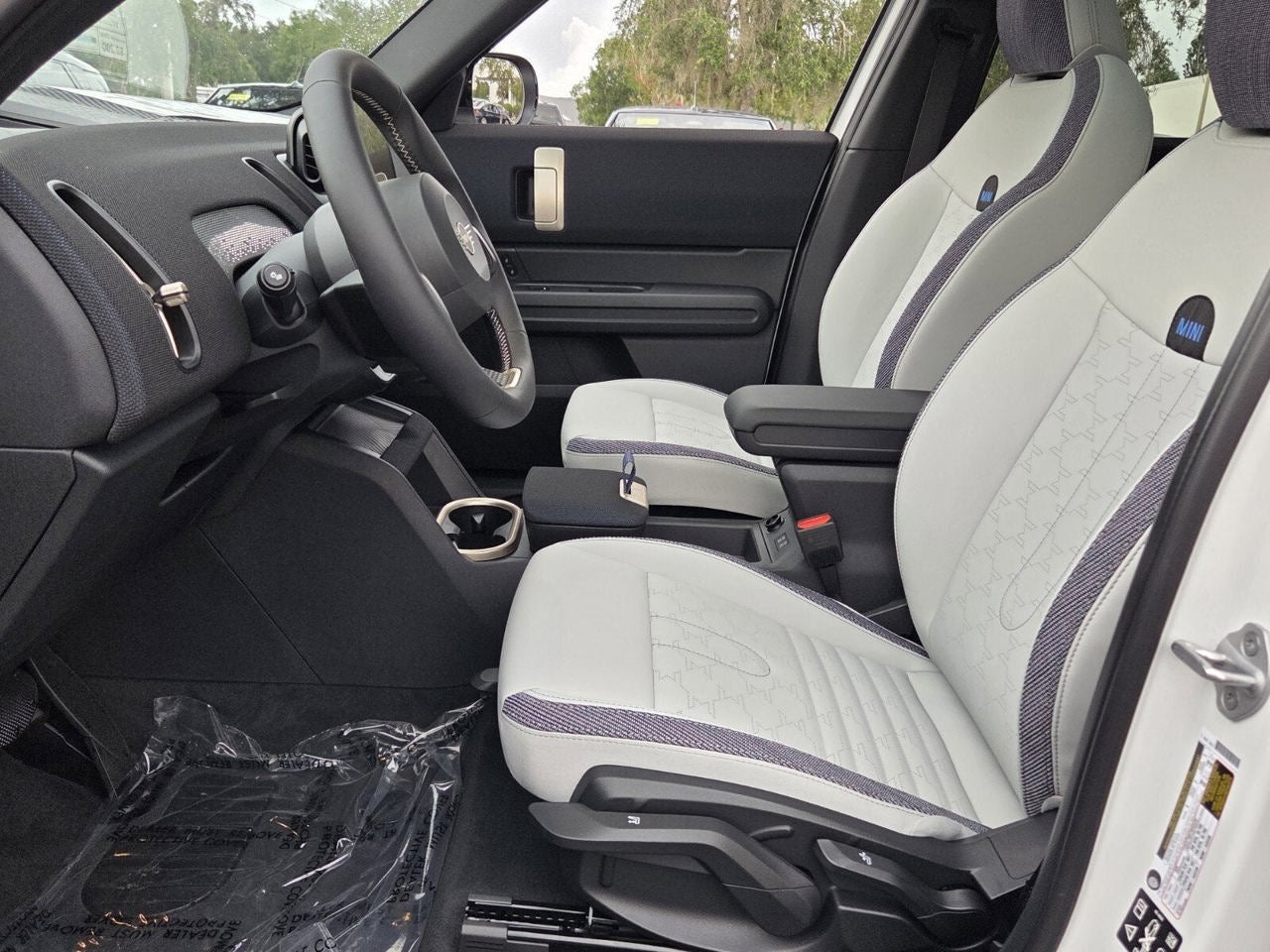 2027 MINI COUNTRYMAN Oxford Plus